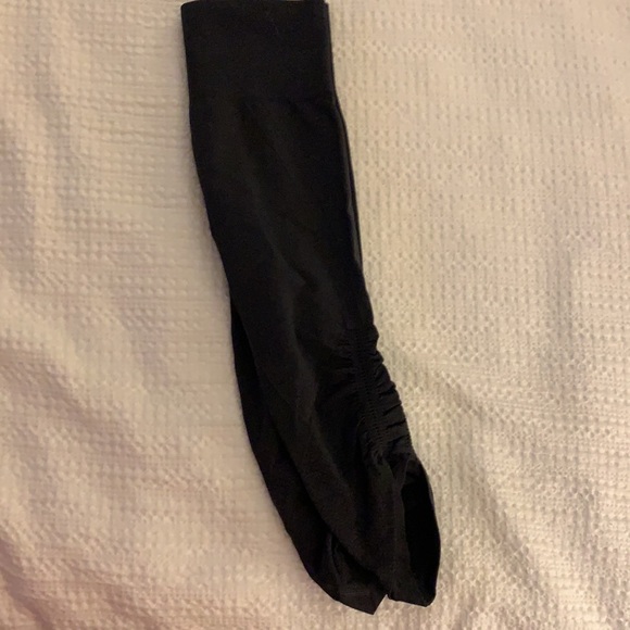 Lululemon legging cropped leggings - Picture 2 of 3